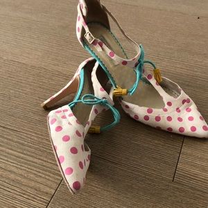 Fun fun summer polar dot heels with tassels